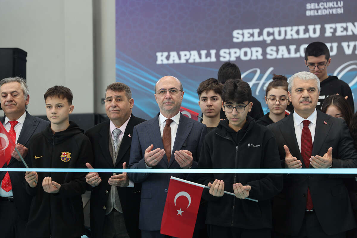 Selçuklu Fen Lisesi öğrencilerine 67 milyonluk spor yatırımı 17